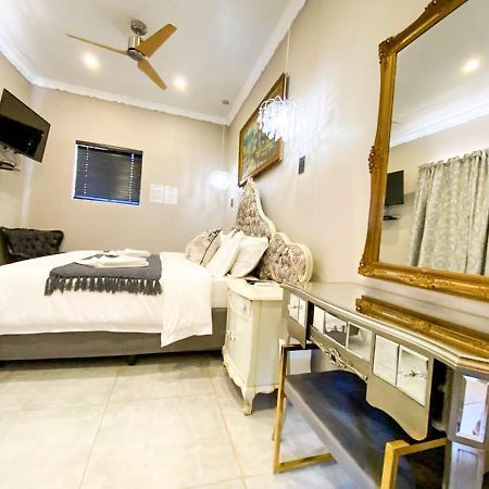 Le Grant Guesthhouse Apart otel Kroonstad Dış mekan fotoğraf