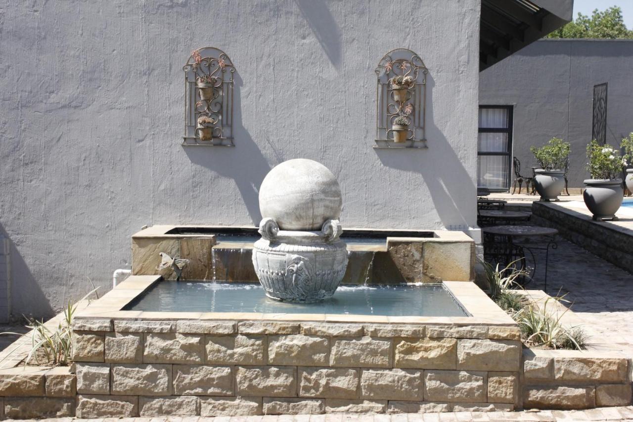 Le Grant Guesthhouse Apart otel Kroonstad Dış mekan fotoğraf