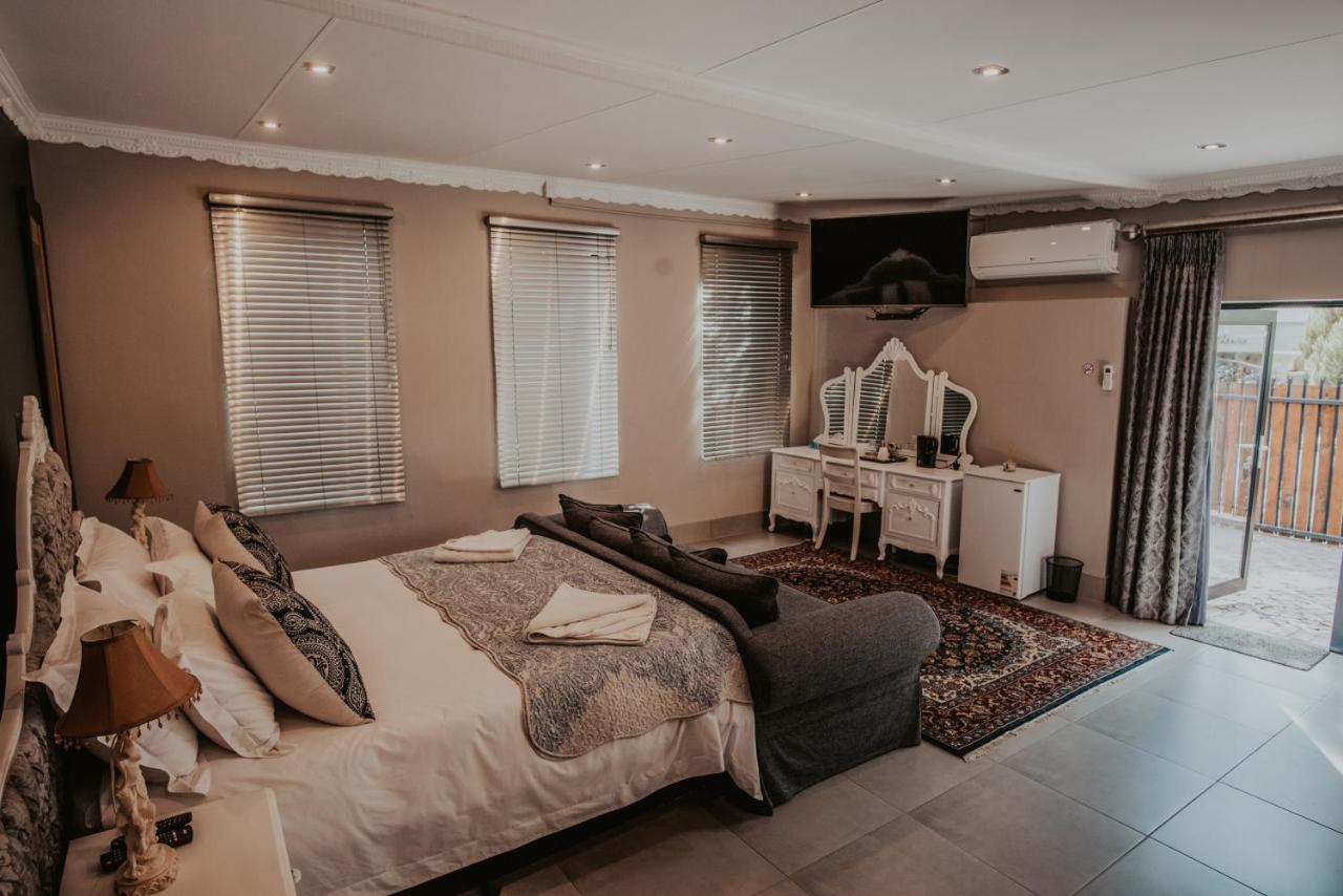 Le Grant Guesthhouse Apart otel Kroonstad Dış mekan fotoğraf