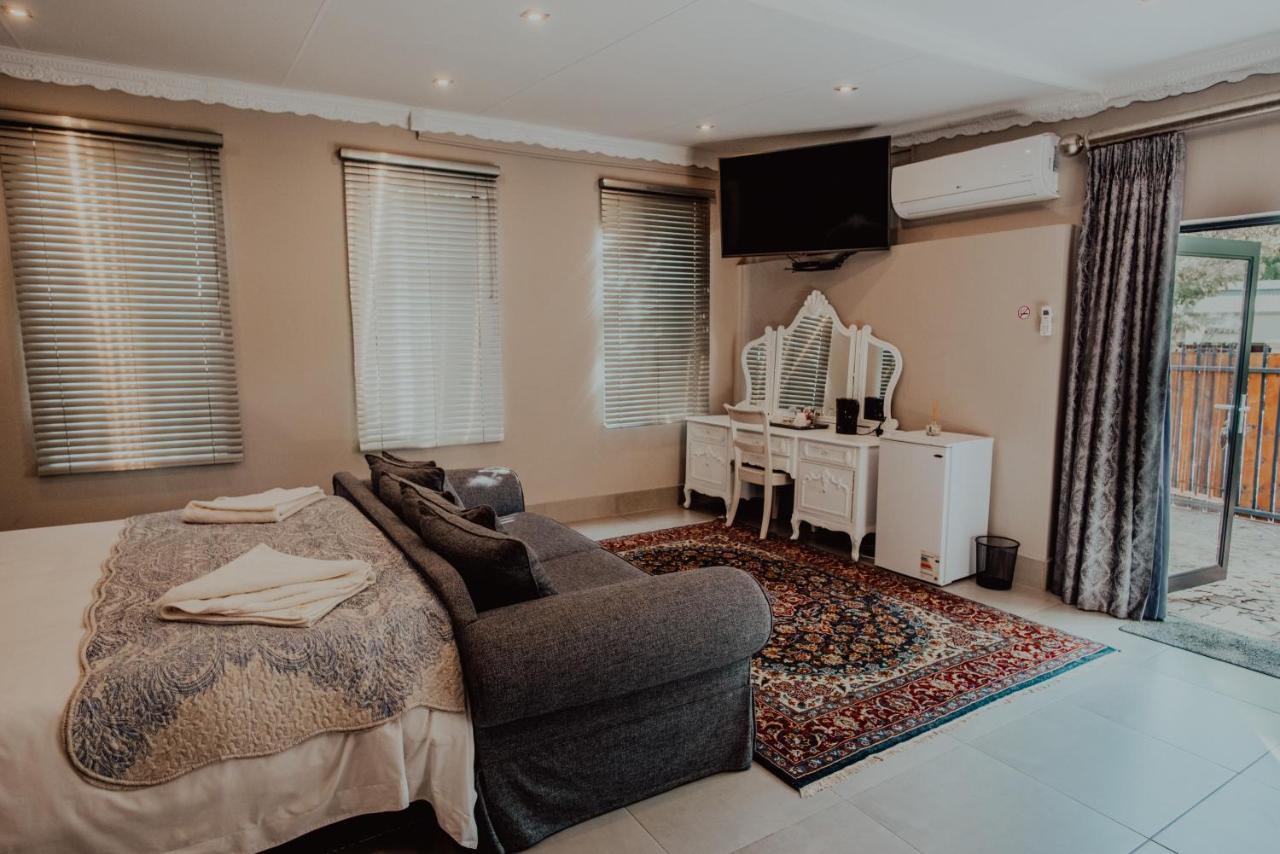 Le Grant Guesthhouse Apart otel Kroonstad Dış mekan fotoğraf