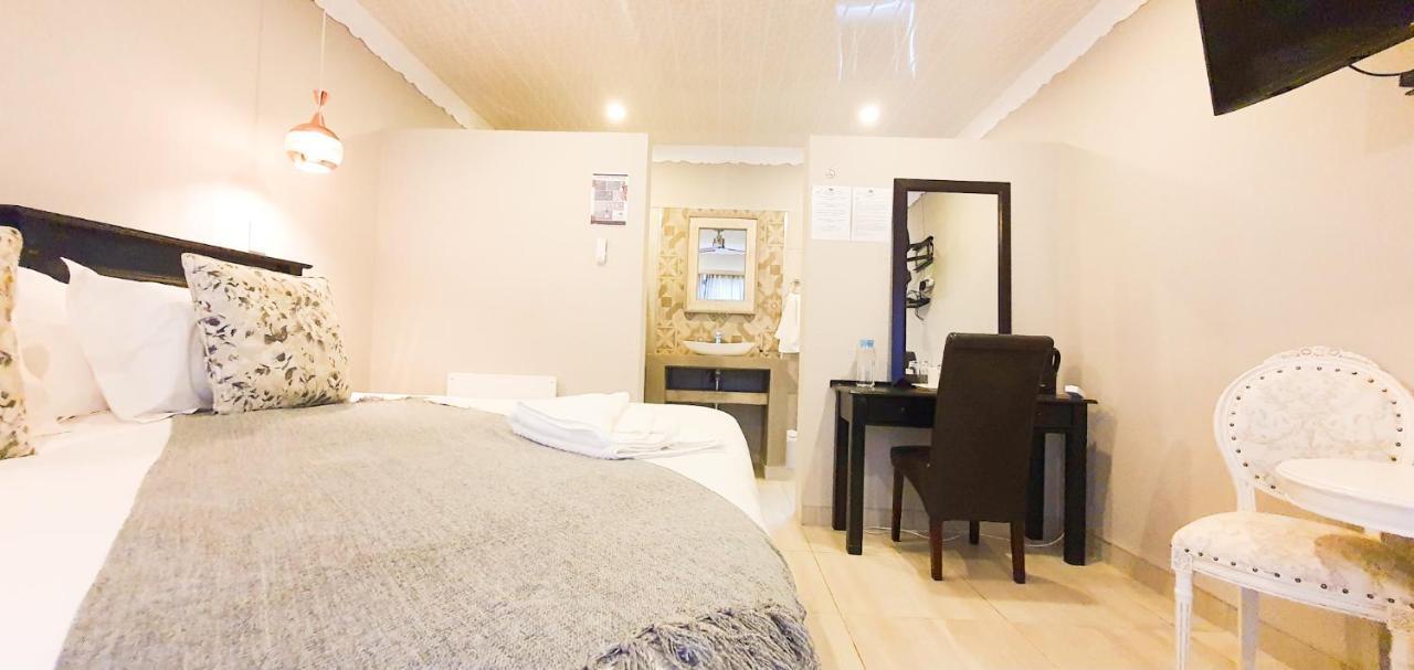 Le Grant Guesthhouse Apart otel Kroonstad Dış mekan fotoğraf