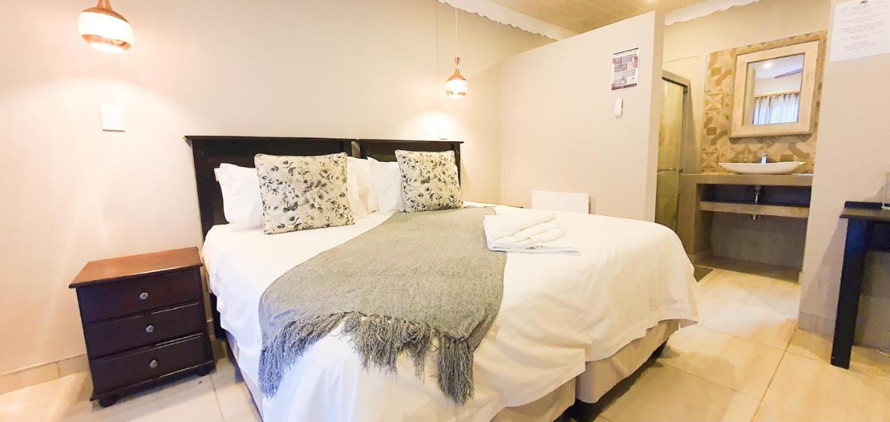 Le Grant Guesthhouse Apart otel Kroonstad Dış mekan fotoğraf