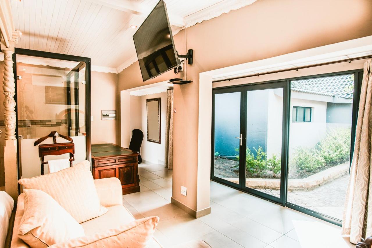 Le Grant Guesthhouse Apart otel Kroonstad Dış mekan fotoğraf