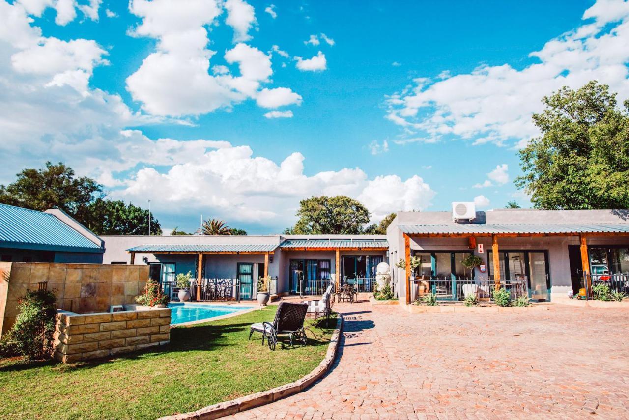 Le Grant Guesthhouse Apart otel Kroonstad Dış mekan fotoğraf